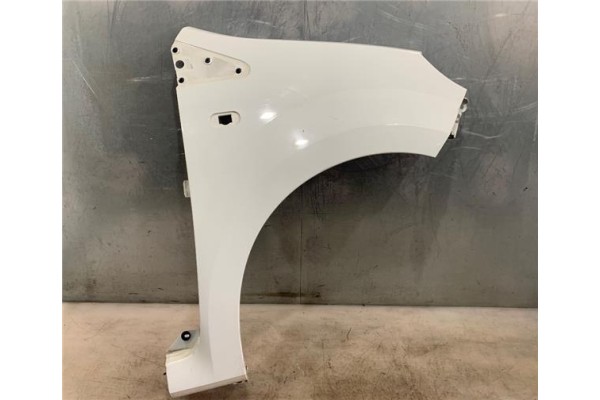 Recambio de aleta delantero derecha para renault twingo ii 1.2 16v (c06c, c06d, c06k) referencia OEM IAM   