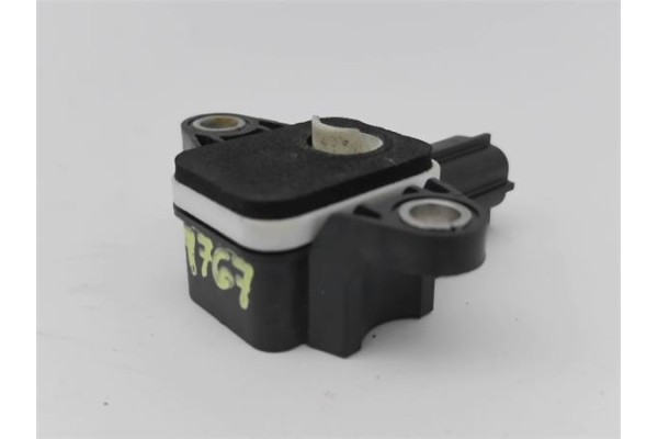 Recambio de sensor impacto para audi a3 sportback (8pa) 2.0 tdi ambiente referencia OEM IAM 8P0955557  