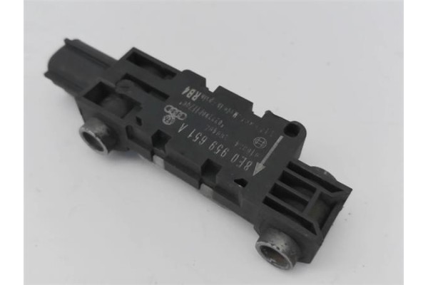 Recambio de sensor impacto para audi a3 sportback (8pa) 2.0 tdi ambiente referencia OEM IAM 8E0959651A  