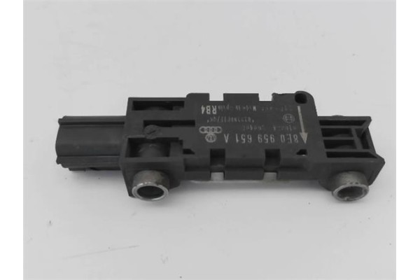 Recambio de sensor impacto para audi a3 sportback (8pa) 2.0 tdi ambiente referencia OEM IAM 8E0959651A  