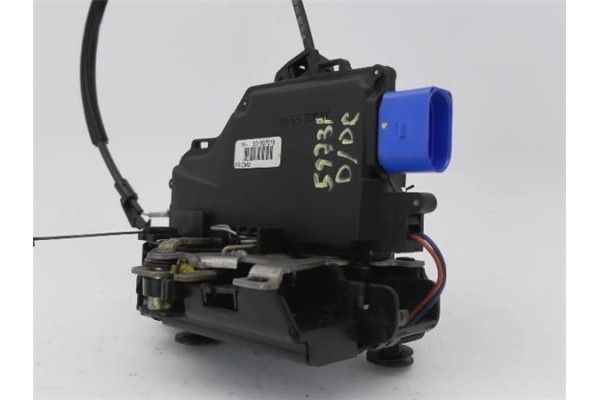 Recambio de cierre electromagnetico delantero derecho para volkswagen golf v (1k1) 1.6 referencia OEM IAM 3D1837016  