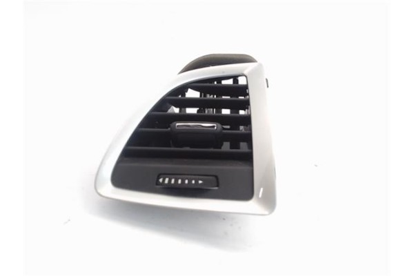 Recambio de rejilla entrada de aire para opel astra j berlina 5p 1.6 excellence referencia OEM IAM   