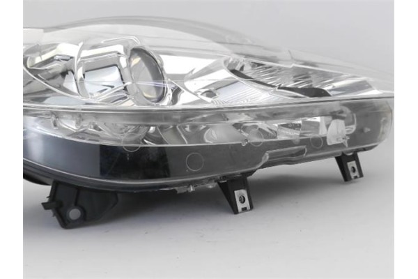 Recambio de faro delantero dcho para peugeot 307 berlina (s2) 1.6 x-line referencia OEM IAM 620686  