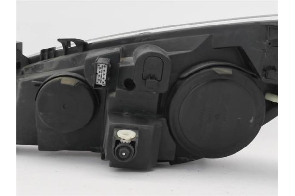 Recambio de faro delantero dcho para peugeot 307 berlina (s2) 1.6 x-line referencia OEM IAM 620686  