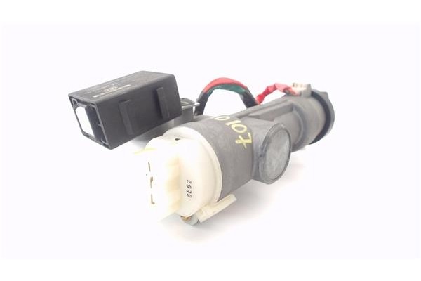 Recambio de llave para kia carnival 2.9 crdi referencia OEM IAM 819104D020 95420H1000 
