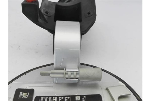 Recambio de tapa exterior combustible para opel corsa d 1.3 cdti referencia OEM IAM 13183307 44000102 