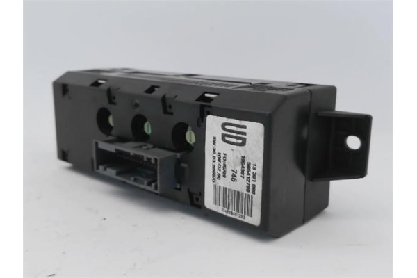 Recambio de display para opel corsa d 1.3 cdti referencia OEM IAM 6236522 565412769 