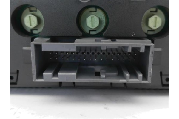 Recambio de display para opel corsa d 1.3 cdti referencia OEM IAM 6236522 565412769 