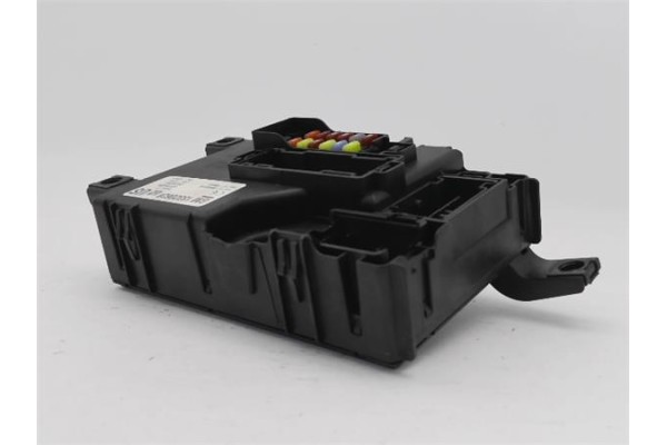 Recambio de caja fusibles/rele para opel corsa d 1.3 cdti referencia OEM IAM 6236169 13320628 