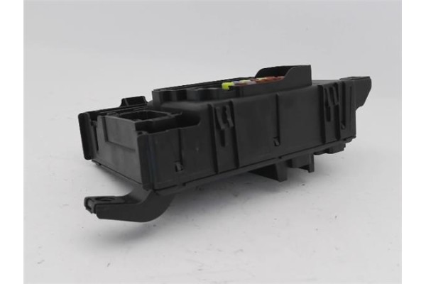 Recambio de caja fusibles/rele para opel corsa d 1.3 cdti referencia OEM IAM 6236169 13320628 