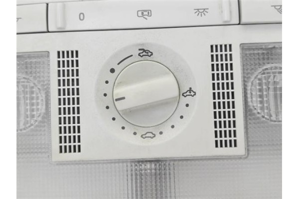 Recambio de luz delantero central techo para seat leon (1p1) 2.0 fr referencia OEM IAM 6Q0947106BY20  