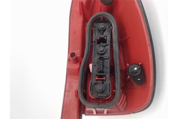 Recambio de piloto trasero izquierdo para peugeot 306 3/5 pt. (s1) referencia OEM IAM 6350J3  