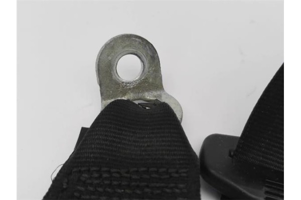 Recambio de cinturon seguridad trasero derecho para audi a3 sportback (8pa) 2.0 tdi ambiente referencia OEM IAM 8P0857805  