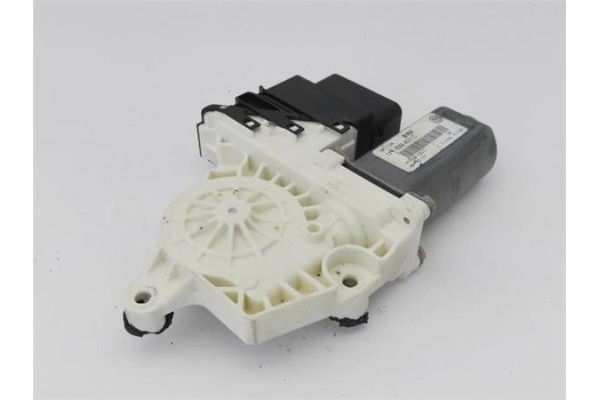 Recambio de motor elevalunas trasero izquierdo para volkswagen golf v (1k1) 2.0 fsi referencia OEM IAM 1K0959703FL03 1K0959703C 