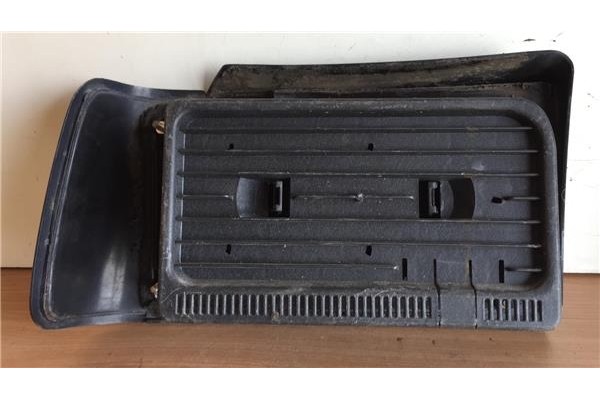 Recambio de piloto trasero derecho para volvo serie 460 1.6i referencia OEM IAM 460828  