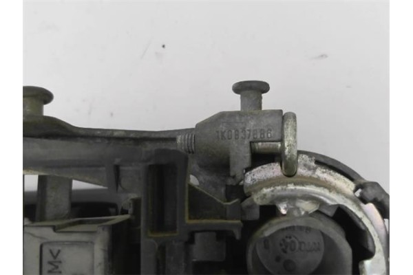 Recambio de maneta exterior delantero derecha para volkswagen golf v (1k1) 1.6 referencia OEM IAM 1K0837886A  