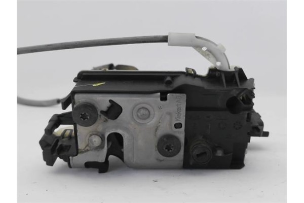 Recambio de cierre electromagnetico delantero derecho para citroen c4 berlina 1.6 exclusive referencia OEM IAM 9136GR  