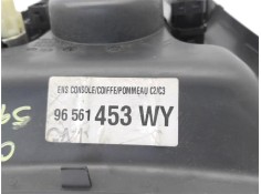 Recambio de embellecedor palanca cambio para citroen c2 1.1 referencia OEM IAM 7589T4 822766 