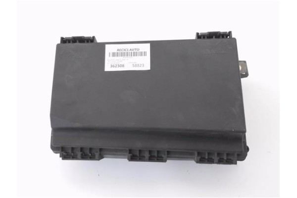 Recambio de caja fusibles/rele para opel astra h gtc 1.9 cdti referencia OEM IAM 13206754HB 5DK00866838 