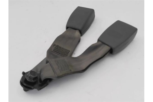 Recambio de anclaje cinturon trasero central para kia rio (jb) 1.4 16v referencia OEM IAM 898101G120XI 100112CTR 