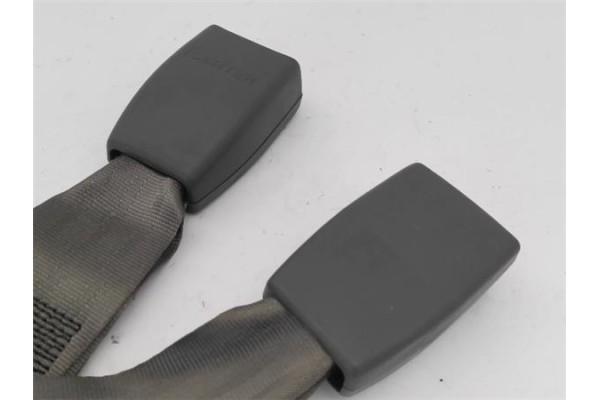 Recambio de anclaje cinturon trasero central para kia rio (jb) 1.4 16v referencia OEM IAM 898101G120XI 100112CTR 