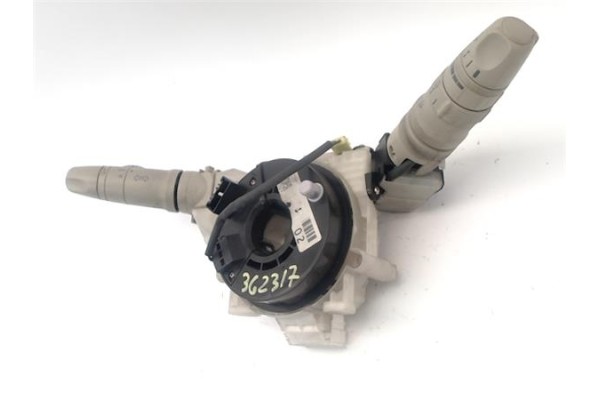 Recambio de mando intermitencia para nissan micra (k12e) 1.2 16v referencia OEM IAM 25560AX788  
