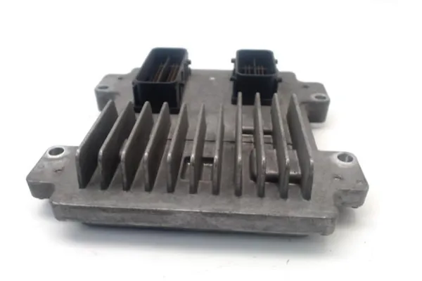 Recambio de centralita interfax para opel astra j 1.6 referencia OEM IAM 12679199 12636386 