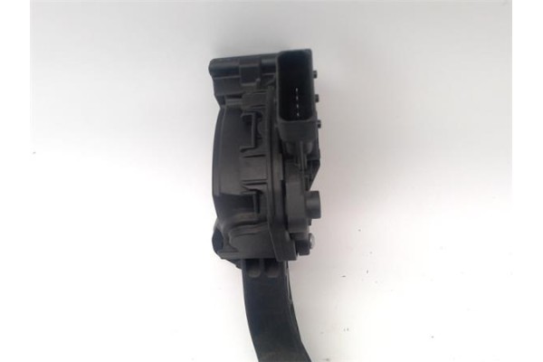Recambio de pedal acelerador para opel astra j 1.6 referencia OEM IAM 13252702  