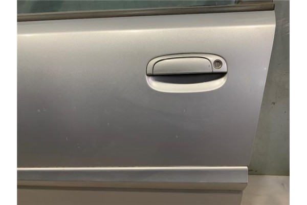 Recambio de puerta delantero izquierda para kia rio (jb) 1.4 16v referencia OEM IAM 760031G010  