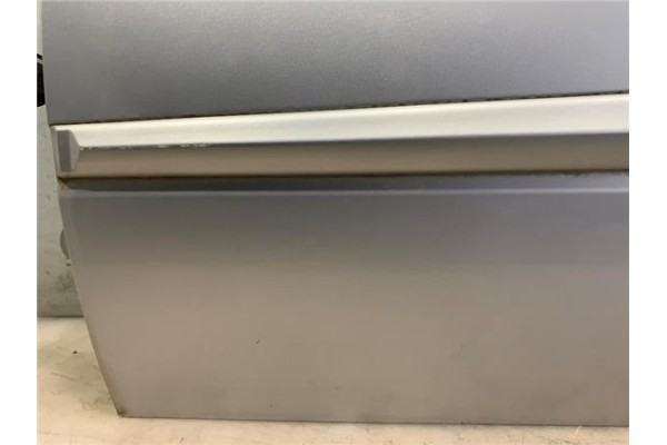 Recambio de puerta delantero izquierda para kia rio (jb) 1.4 16v referencia OEM IAM 760031G010  