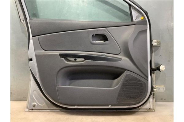 Recambio de puerta delantero izquierda para kia rio (jb) 1.4 16v referencia OEM IAM 760031G010  