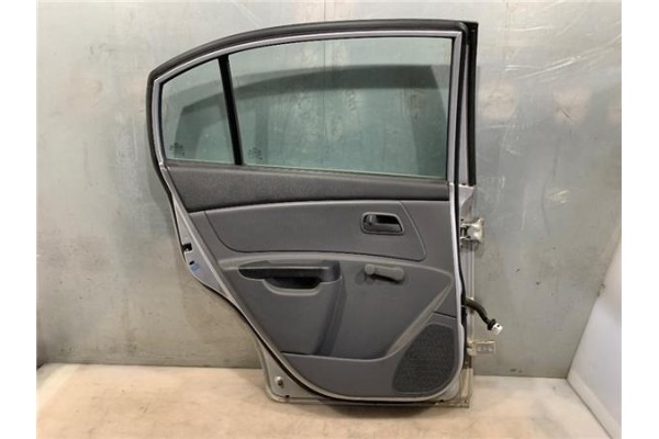 Recambio de puerta trasero izquierda para kia rio (jb) 1.4 16v referencia OEM IAM 770031G210  