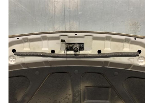 Recambio de capo para kia rio (jb) 1.4 16v referencia OEM IAM 664001G010  