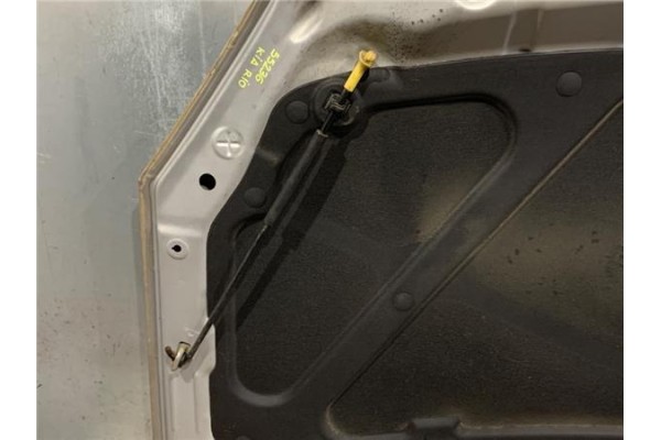 Recambio de capo para kia rio (jb) 1.4 16v referencia OEM IAM 664001G010  