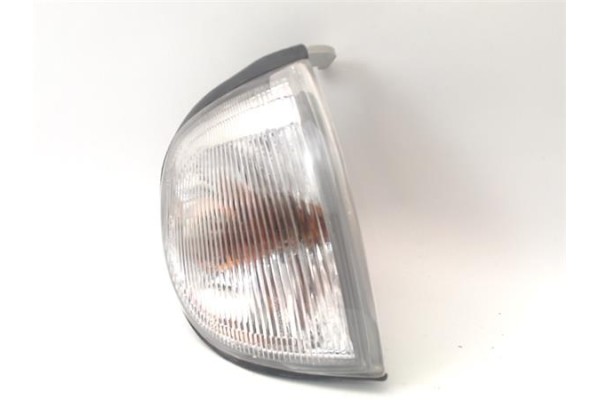 Recambio de intermitente delantero dcho para nissan vanette cargo (hc23) 2.3 d referencia OEM IAM 261307C000  