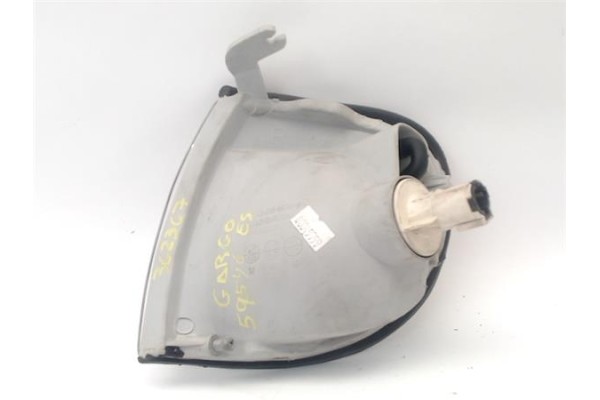 Recambio de intermitente delantero dcho para nissan vanette cargo (hc23) 2.3 d referencia OEM IAM 261307C000  