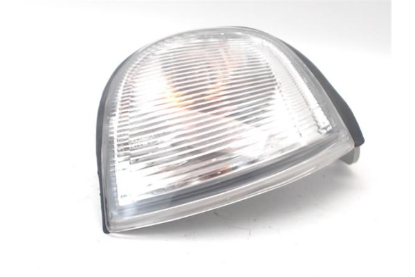 Recambio de intermitente delantero dcho para nissan vanette cargo (hc23) 2.3 d referencia OEM IAM 261307C000  