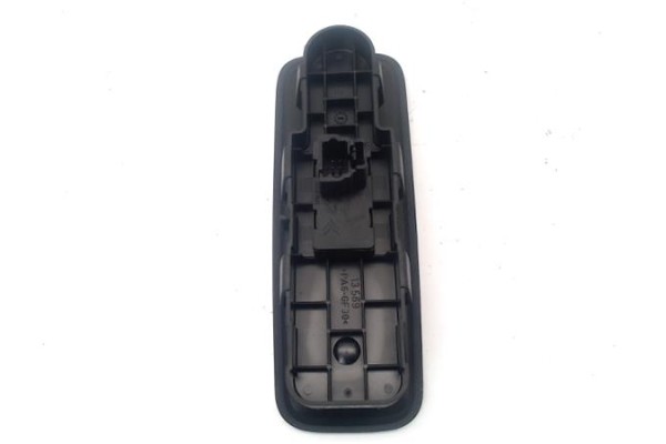 Recambio de botonera puerta delantero derecha para lancia phedra (180) 2.2 jtd (179axc1a) referencia OEM IAM 14996430XT  