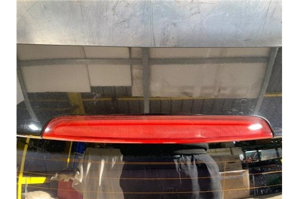 Recambio de porton trasero para audi a3 sportback (8pa) 2.0 tdi ambiente referencia OEM IAM 8P4827023H  