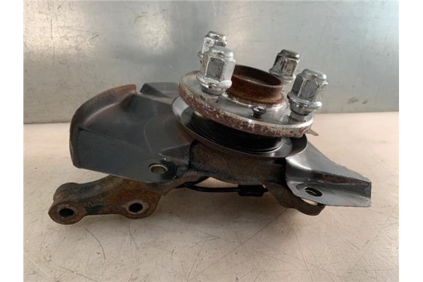 Recambio de mangueta delantero izquierda para kia rio (jb) 1.4 16v referencia OEM IAM 517151G102  