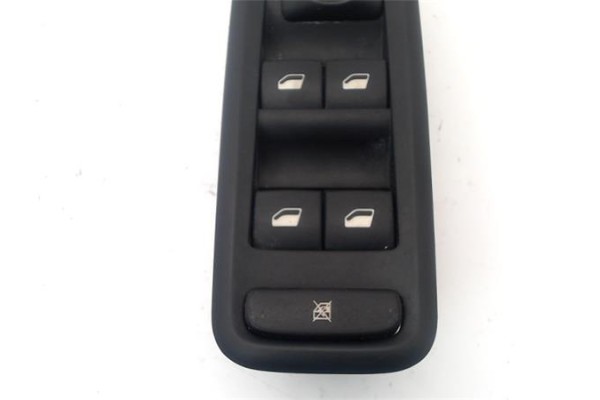Recambio de botonera puerta delantero izquierda para lancia phedra (180) 2.2 jtd (179axc1a) referencia OEM IAM 1499639898  