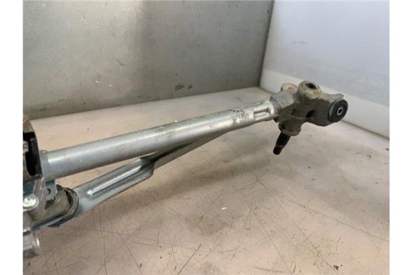 Recambio de brazo limpiaparabrisas delantero para citroen c4 berlina 1.6 exclusive referencia OEM IAM W19436  