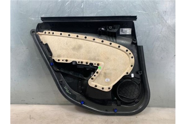 Recambio de asidero puerta trasero izquierda para opel astra j berlina 5p 1.6 excellence referencia OEM IAM   