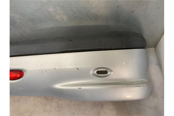 Recambio de paragolpes trasero para peugeot 206 1.4 i referencia OEM IAM 7410L6  