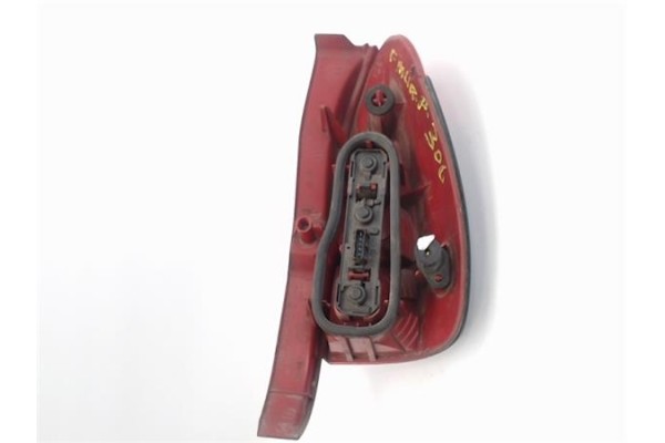 Recambio de piloto trasero izquierdo para peugeot 306 3/5 pt. (s1) referencia OEM IAM 6350J3  