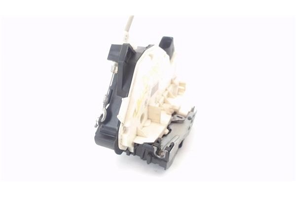 Recambio de cierre electromagnetico delantero izquierdo para seat ibiza berlina (6j5) 1.6 tdi referencia OEM IAM 5N1837015E  
