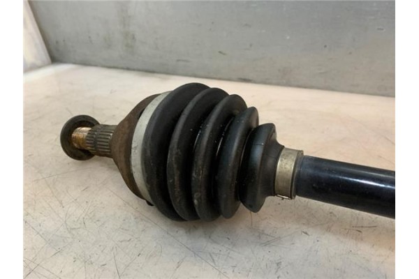 Recambio de palier delantero derecho para opel astra j 1.7 cdti referencia OEM IAM 374556  