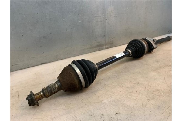Recambio de palier delantero derecho para opel astra j 1.7 cdti referencia OEM IAM 374556  