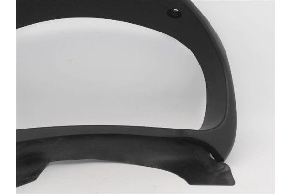 Recambio de embellecedor cuadro instrumentos para kia rio (jb) 1.4 16v referencia OEM IAM 848301G000  