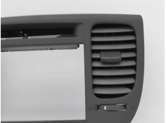 Recambio de embellecedor consola salpicadero para kia rio (jb) 1.4 16v referencia OEM IAM 945201G050 945200T000 